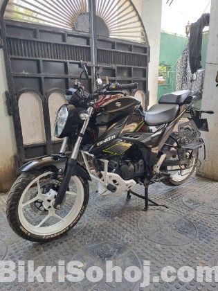 Suzuki Gixxer carburator